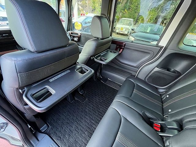 HONDA N BOX CUSTOM 2022