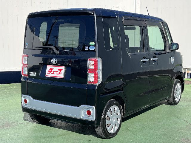 TOYOTA PIXIS MEGA 2016