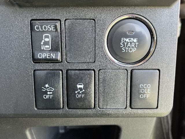 TOYOTA PIXIS MEGA 2016