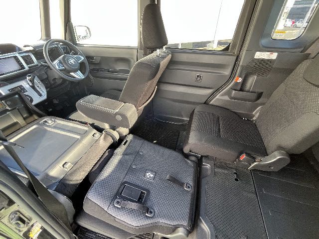 TOYOTA PIXIS MEGA 2016