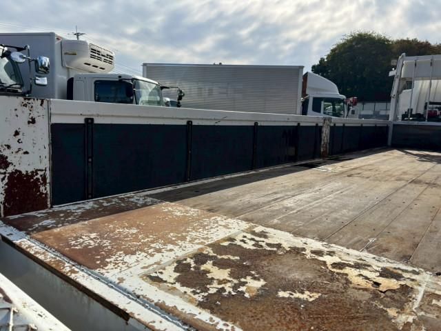 MITSUBISHI FUSOU FIGHTER 2014