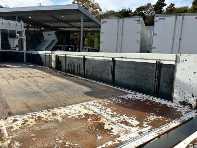 MITSUBISHI FUSOU FIGHTER 2014