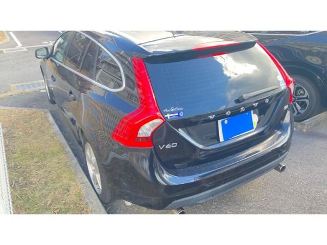 VOLVO VOLVO V60 2013