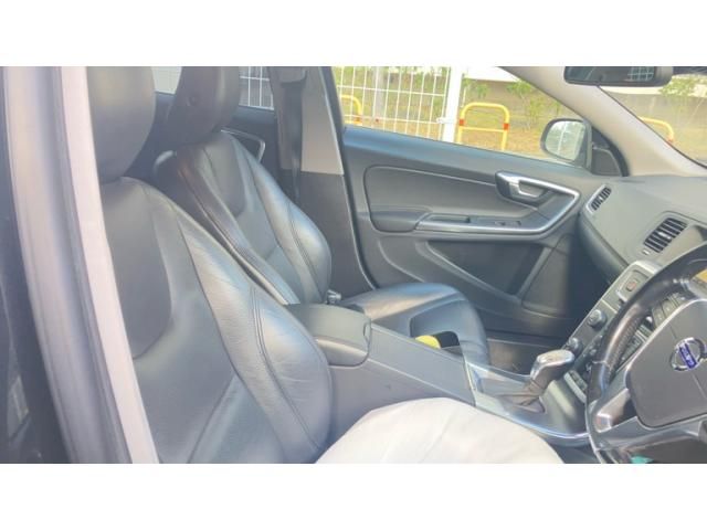 VOLVO VOLVO V60 2013