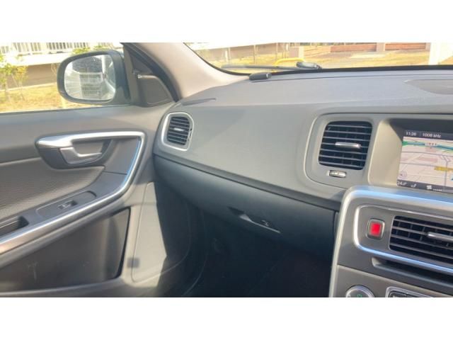 VOLVO VOLVO V60 2013