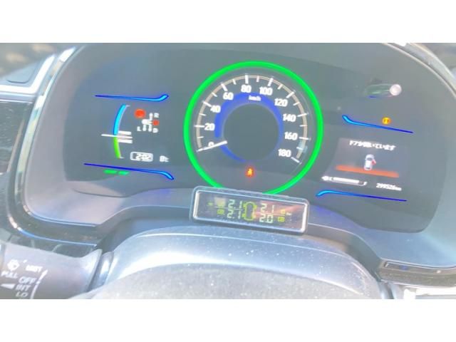 HONDA SHUTTLE HYBRID 4WD 2015