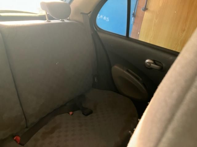 NISSAN MARCH  4WD 2003