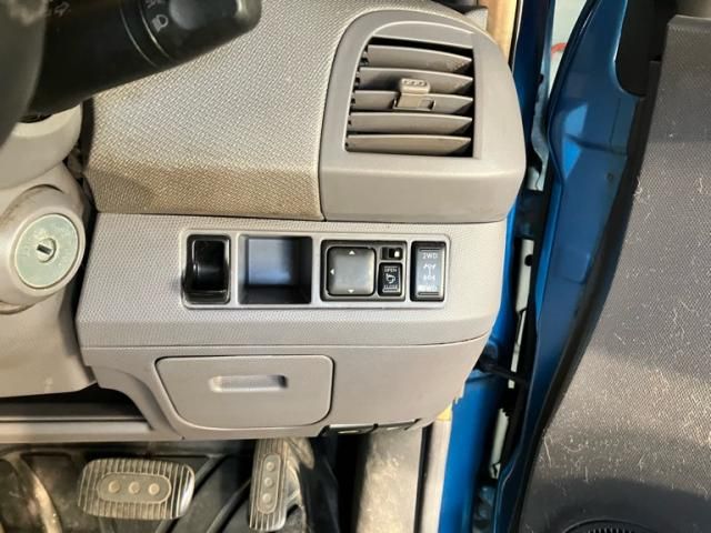 NISSAN MARCH  4WD 2003