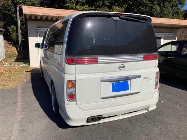 NISSAN ELGRAND 2004