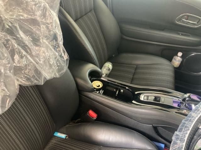 HONDA VEZEL HYBRID 2015