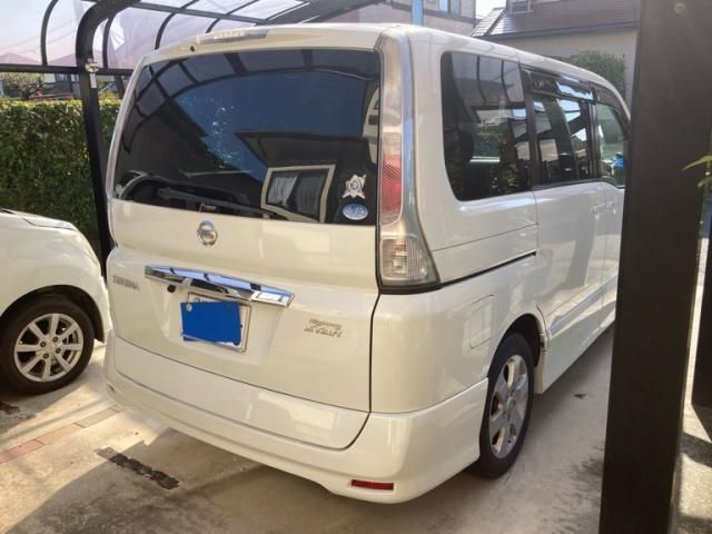 NISSAN SERENA  WG 2010