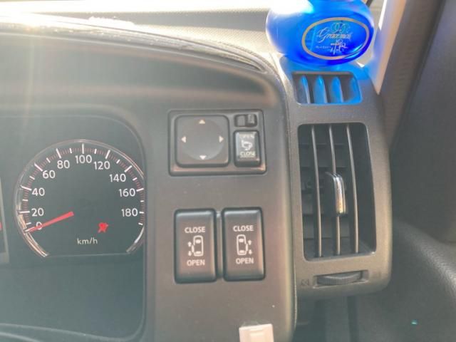 NISSAN SERENA  WG 2010