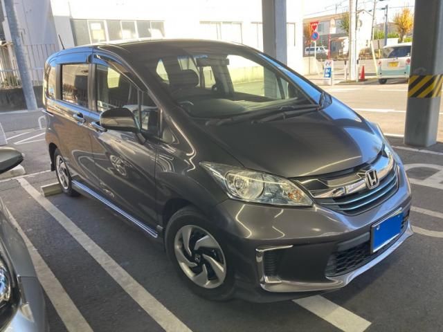 HONDA FREED HYBRID 2015