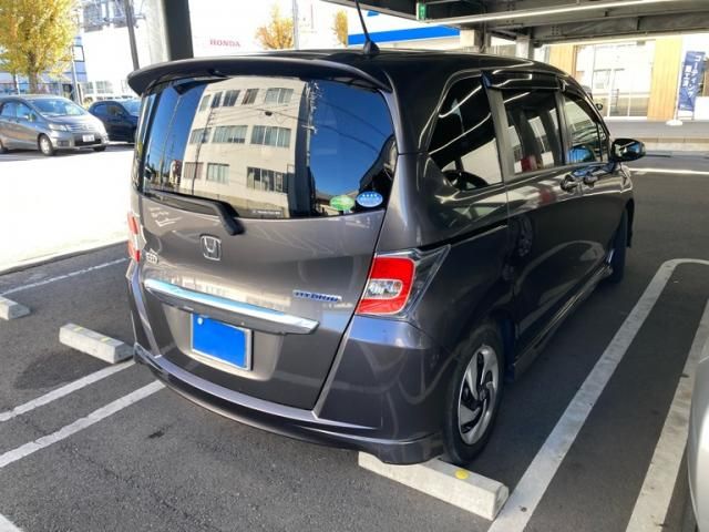 HONDA FREED HYBRID 2015