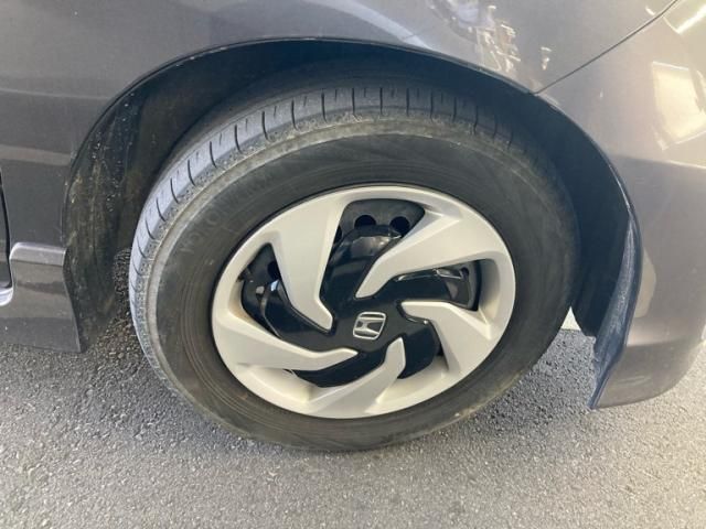 HONDA FREED HYBRID 2015