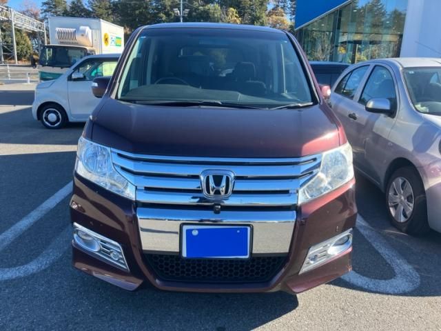 HONDA STEPWAGON SPADA 2011