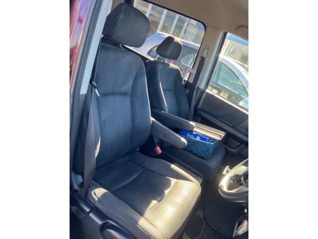 HONDA STEPWAGON SPADA 2011