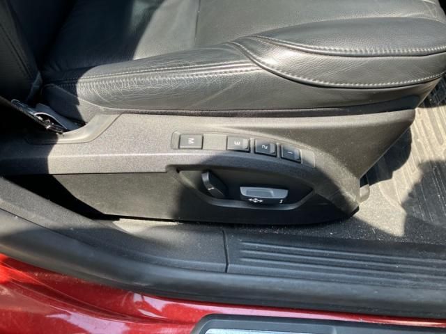 VOLVO VOLVO V40 2013