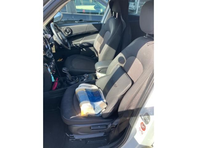 BMW BMW MINI COOPER D CROSSOVER 2017