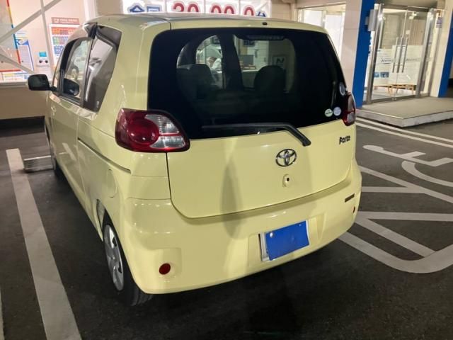 TOYOTA PORTE 2009