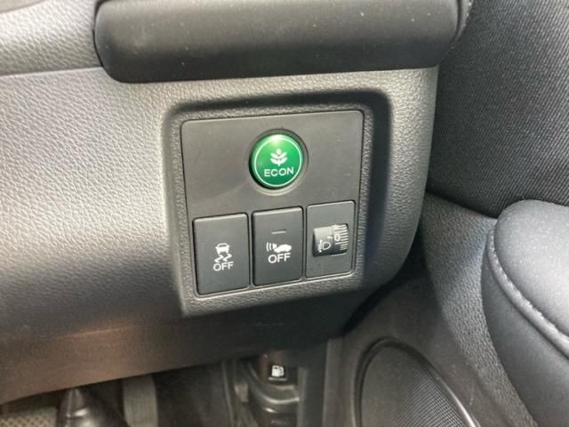 HONDA VEZEL HYBRID 2015