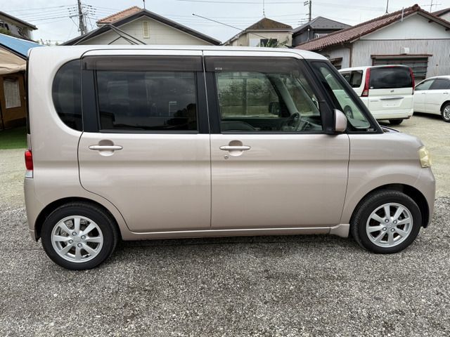 DAIHATSU TANTO 2009