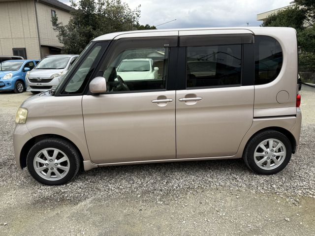 DAIHATSU TANTO 2009