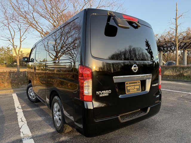 NISSAN NV350 CARAVAN 4WD 2014