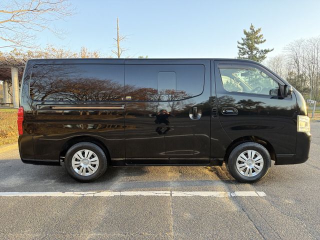 NISSAN NV350 CARAVAN 4WD 2014