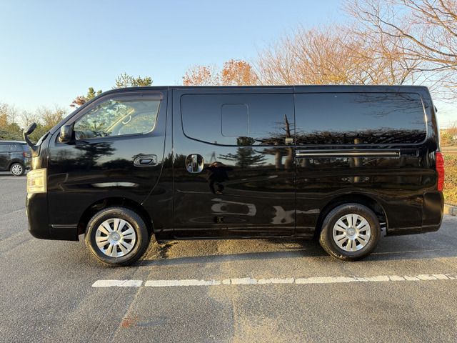 NISSAN NV350 CARAVAN 4WD 2014