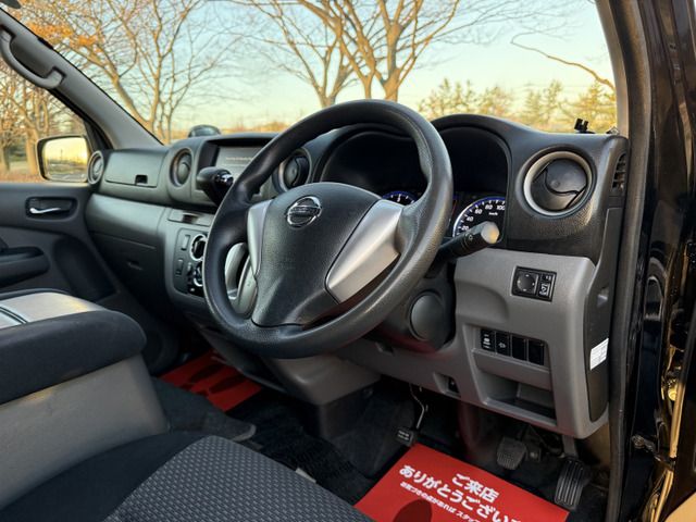 NISSAN NV350 CARAVAN 4WD 2014