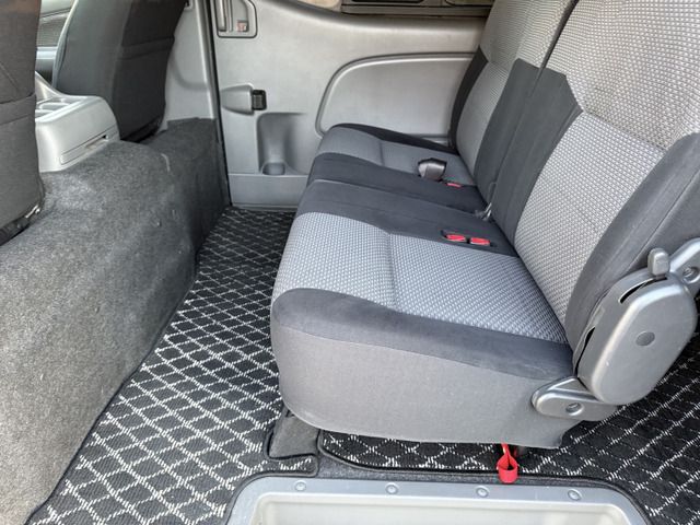 NISSAN NV350 CARAVAN 4WD 2014