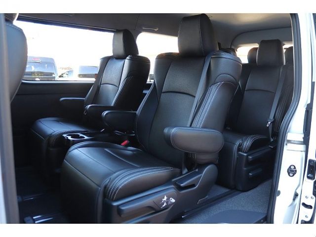 TOYOTA HIACE wagon 2018