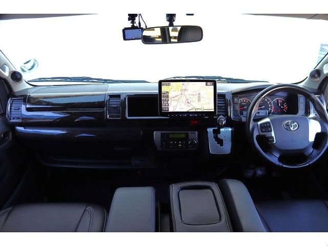 TOYOTA HIACE wagon 2018