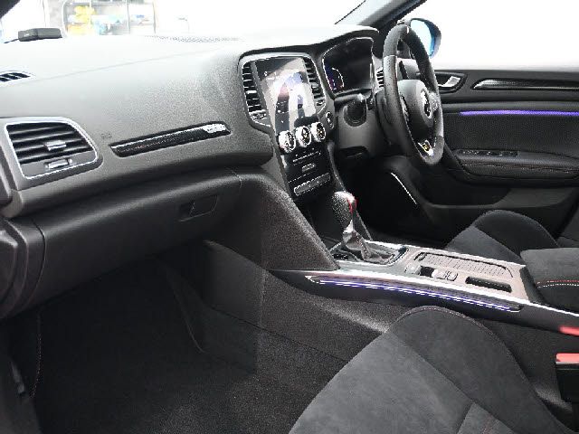 RENAULT RENAULT MEGANE hatchback 2022