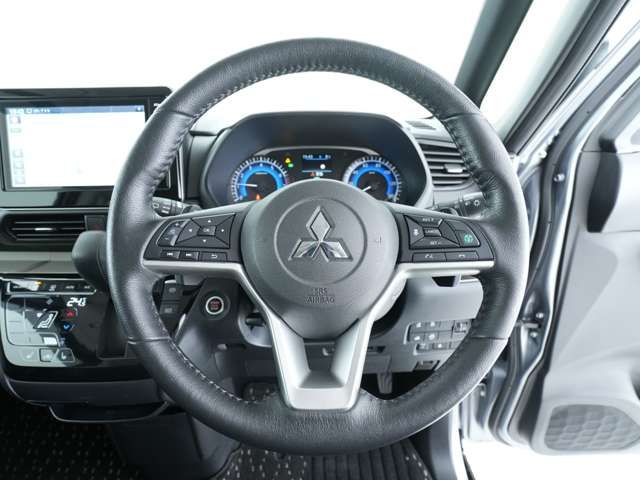 MITSUBISHI DELICA MINI 2023