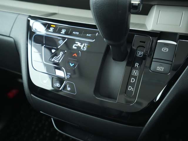 MITSUBISHI DELICA MINI 2023