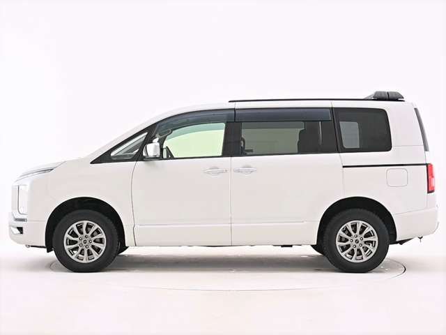 MITSUBISHI DELICA D:5 4WD 2019
