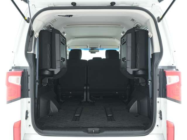 MITSUBISHI DELICA D:5 4WD 2019