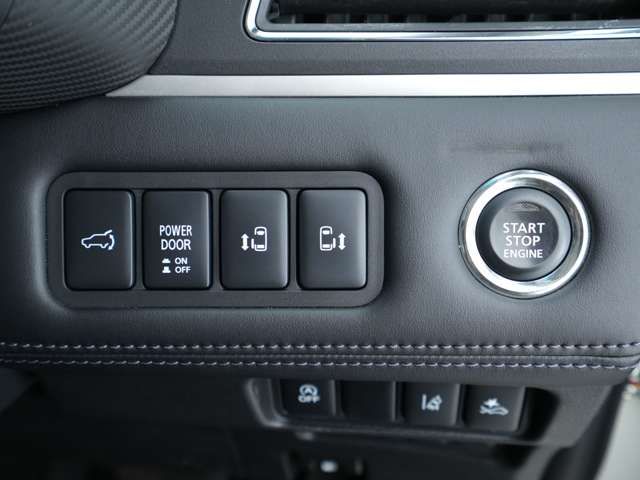 MITSUBISHI DELICA D:5 4WD 2019