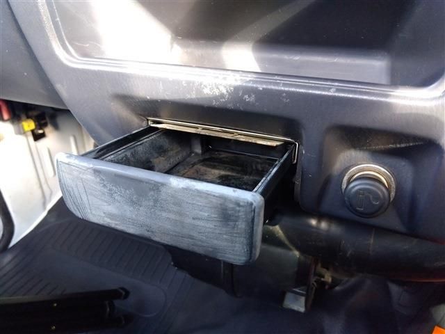 SUBARU SAMBAR truck 4WD 2003