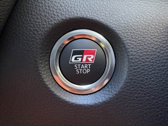 TOYOTA GR COROLLA 2025