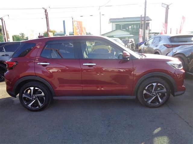 TOYOTA RAIZE HYBRID 2022