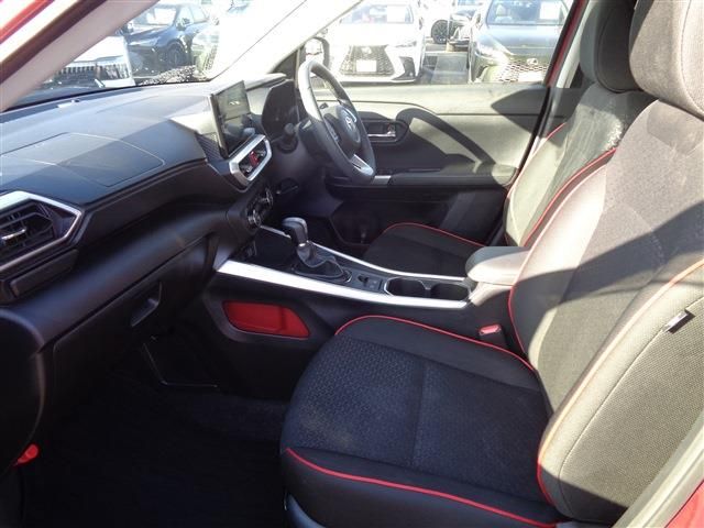 TOYOTA RAIZE HYBRID 2022