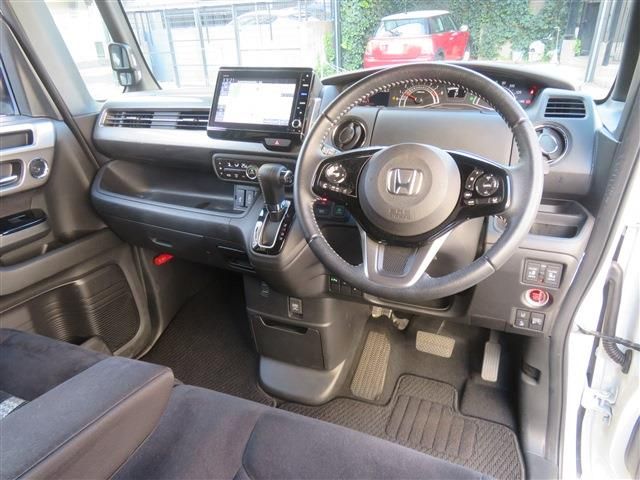 HONDA N BOX CUSTOM 2022