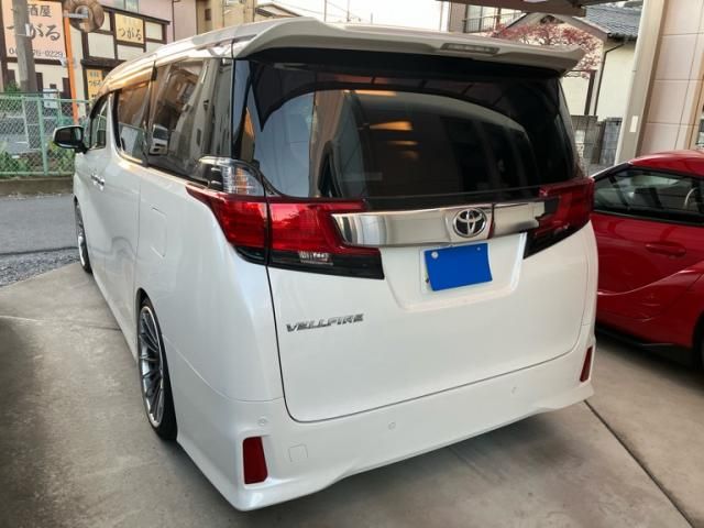TOYOTA VELLFIRE 2016
