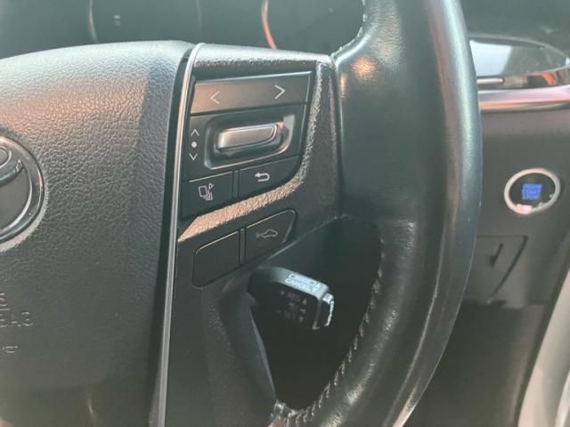 TOYOTA VELLFIRE 2016