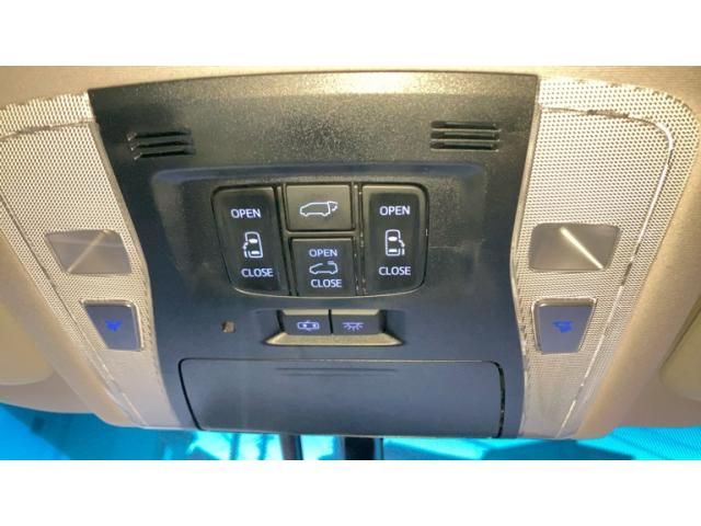 TOYOTA VELLFIRE 2016