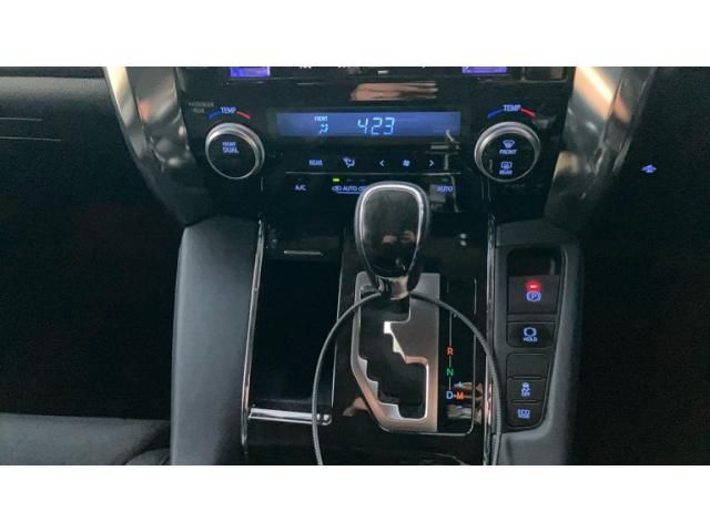 TOYOTA VELLFIRE 2016