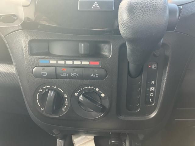 MITSUBISHI DELICA D:2 2WD 2011